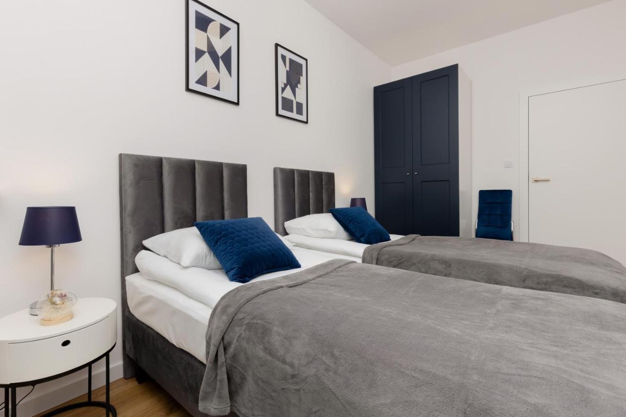 ורשה Apartment Avenue Solidarnosci On Wola By Noclegi Renters מראה חיצוני תמונה