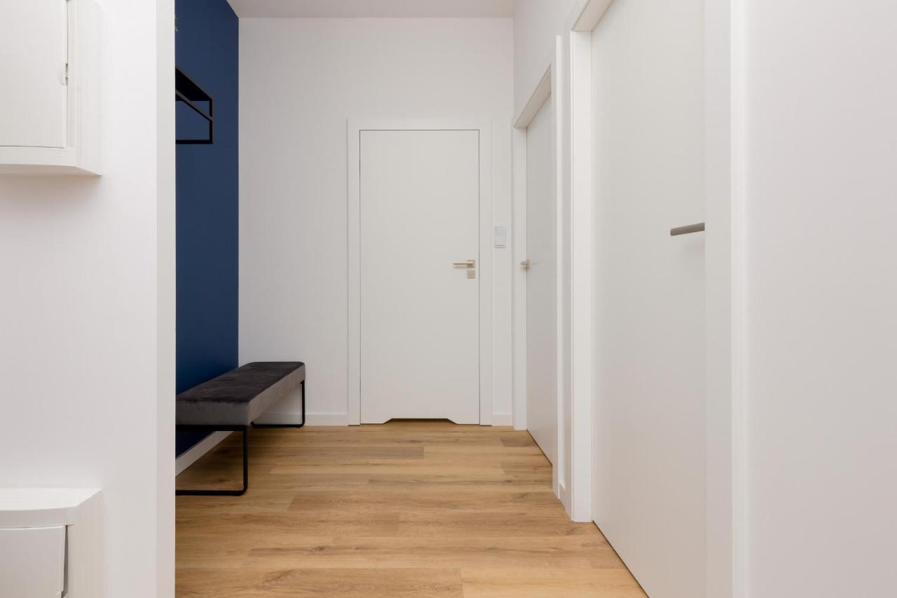 ורשה Apartment Avenue Solidarnosci On Wola By Noclegi Renters מראה חיצוני תמונה