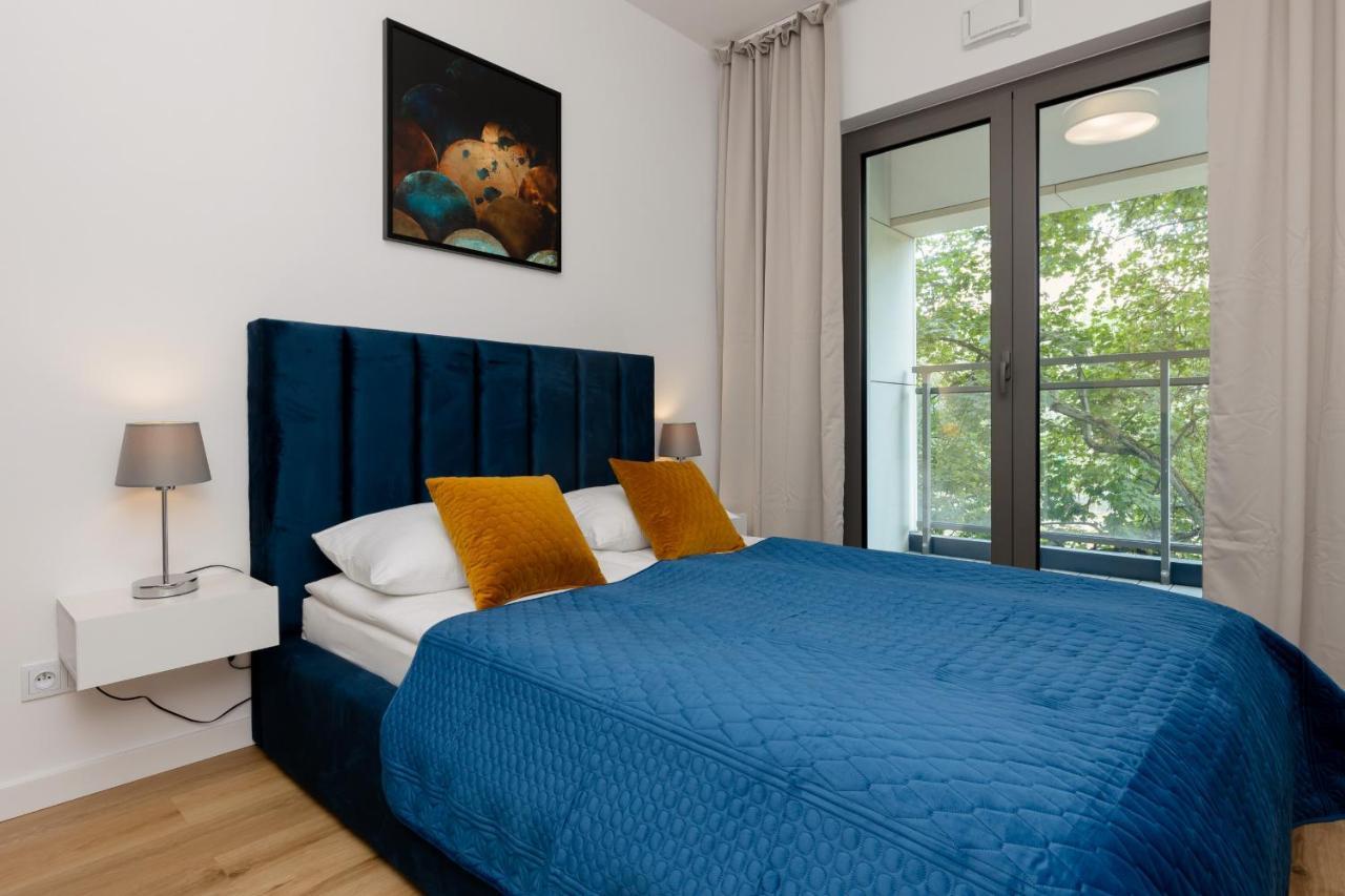 ורשה Apartment Avenue Solidarnosci On Wola By Noclegi Renters מראה חיצוני תמונה